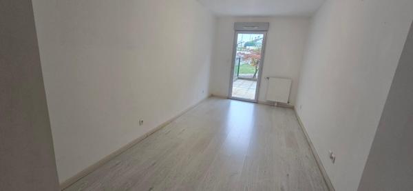 Magnifique appartement T3 avec grande terrasse gare à pied