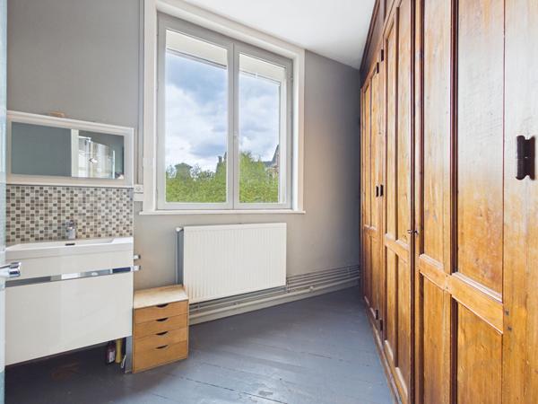 Appartement 5 pièces 98.77 m2