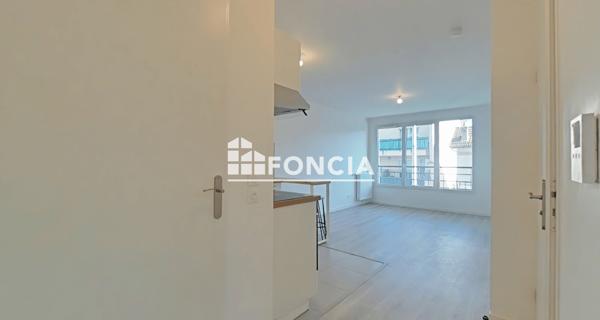 Location Appartement 2 pièces 40.39 m² - Le Blanc-mesnil 93150