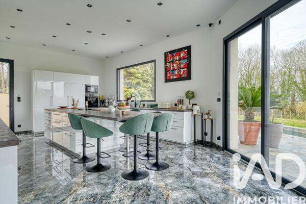 Maison à vendre 10 pièces 440 m² Orgeval