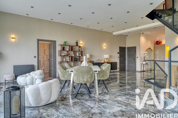 Maison à vendre 10 pièces 440 m² Orgeval