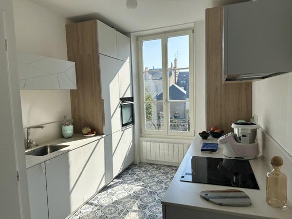 Appartement à vendre 347 500 € Orléans 4 p 92 m² DPE D