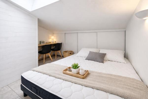 Cannes Carnot - 3 pièces duplex dernier étage avec balcon et parking