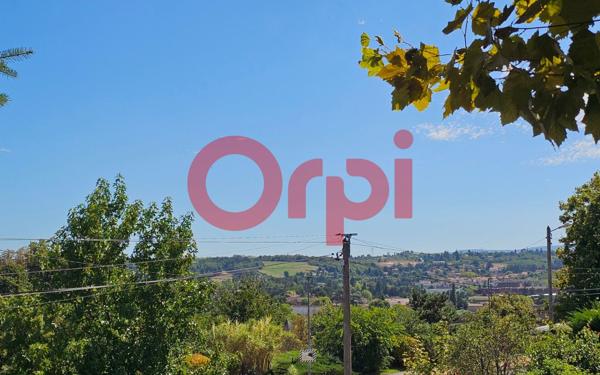 Maison à vendre    7 pièces •  Saint-Genis-Laval