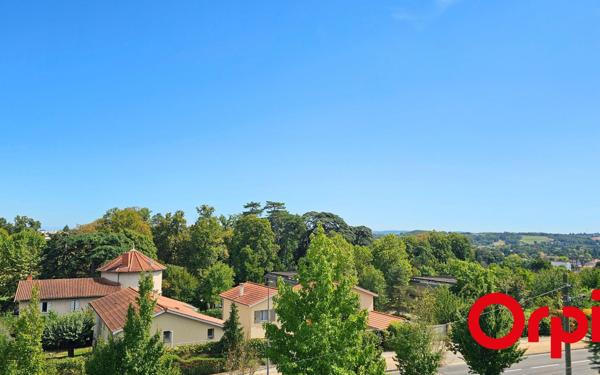 Maison à vendre    7 pièces •  Saint-Genis-Laval