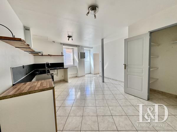 Appartement T3 dans maison de village