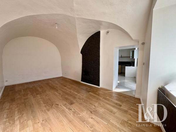Appartement T3 dans maison de village