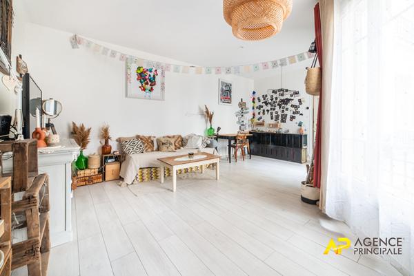 Charmant Appartement 2 Pièces à La Garenne-Colombes €315 000 ** - Référence 492CLR