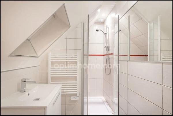 Entre mer et verdure, un havre de lumière et de sérénité à Plougasnou - À deux pas des plages et du cœur de bourg !