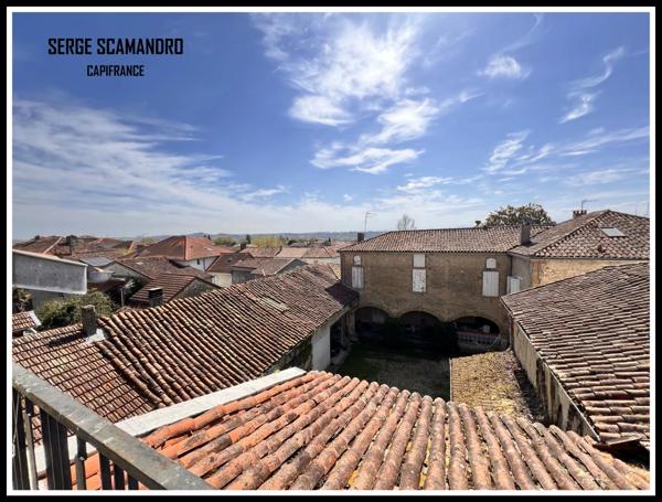 A vendre BOULOGNE SUR GESSE (31)- immeuble avec local professionel 65 m² et appartement 130 m² -2 chambres terrasse + local professionel 65 m²