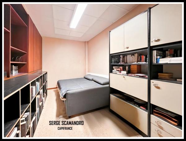 A vendre BOULOGNE SUR GESSE (31)- immeuble avec local professionel 65 m² et appartement 130 m² -2 chambres terrasse + local professionel 65 m²