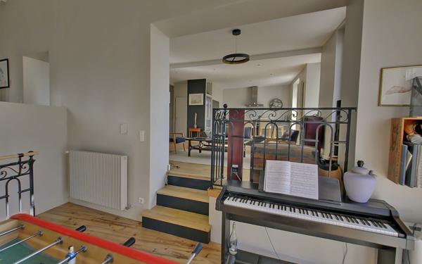 Maison à vendre    7 pièces • 203 m2 Collonges-au-Mont-d'Or