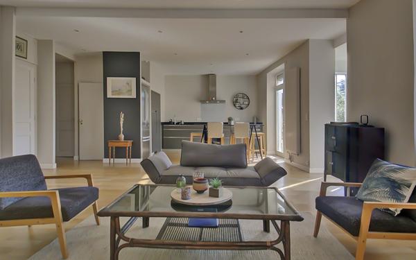 Maison à vendre    7 pièces • 203 m2 Collonges-au-Mont-d'Or