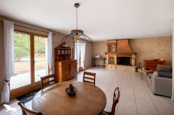 Maison à vendre |  Salles |  4 pièces | 107 m²
