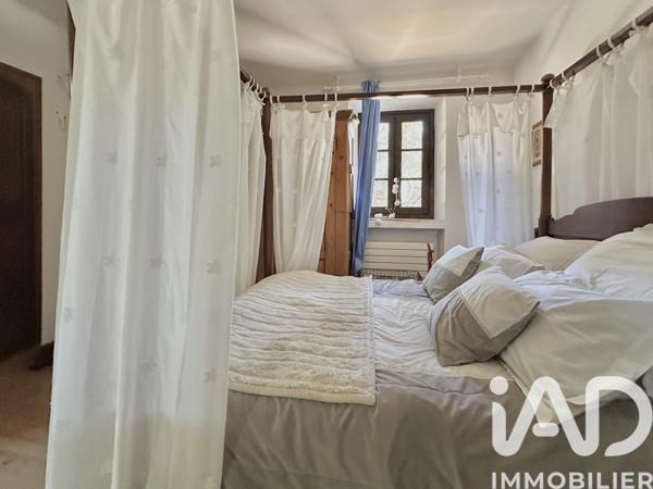 Maison à vendre 7 pièces 280 m² Saint-Cyr-sur-Mer