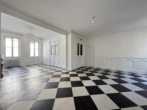 Vente Maison Rochefort 10 pièces 248m²-IRM1686