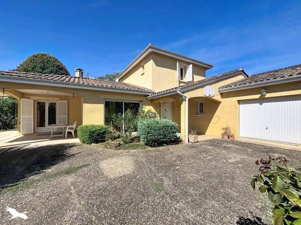 Maison 317 700 € Bergerac 5 p 145 m² DPE C