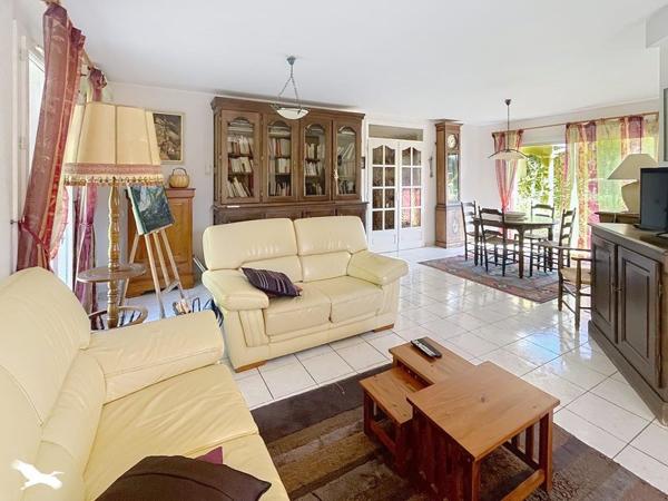 Maison 317 700 € Bergerac 5 p 145 m² DPE C