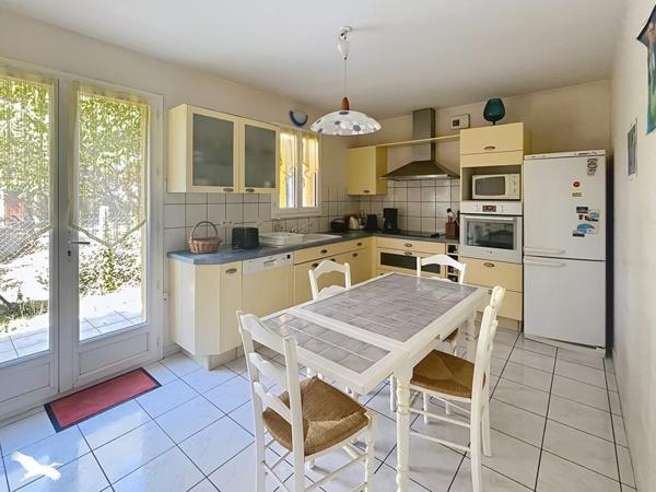 Maison 317 700 € Bergerac 5 p 145 m² DPE C