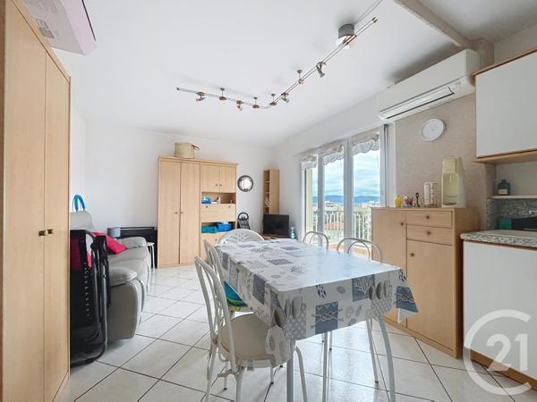Appartement F2 à vendre  2 pièces - 28,63 m2 FREJUS - 83