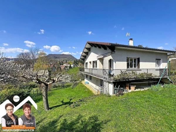 Au calme, maison individuelle avec grand terrain et vue dégagée