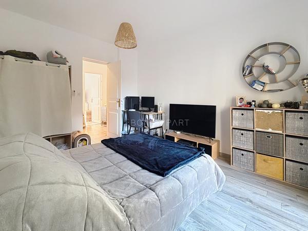Appartement 3 pièce(s) 2 chambre(s) 87 m²