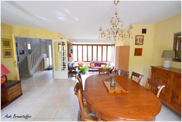 Maison à vendre 8 pièces ANDRESY (78): Grande maison familiale rénovée
