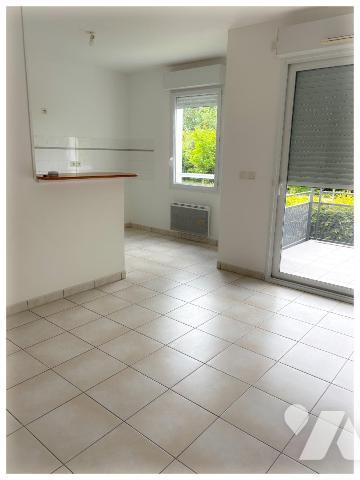 Appartement de type 3 deux stationnements ( un extérieur et un box en sous-sol)