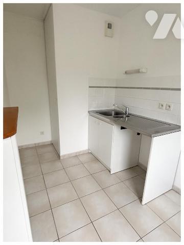 Appartement de type 3 deux stationnements ( un extérieur et un box en sous-sol)