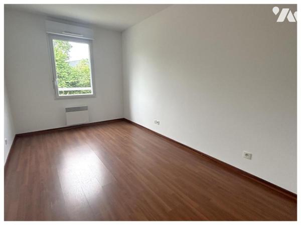 Appartement de type 3 deux stationnements ( un extérieur et un box en sous-sol)