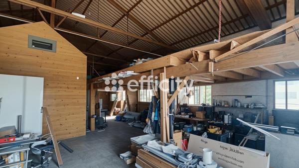 Immeuble
         1 pièce
        - 288 m² Exclusivité 207 000 € *