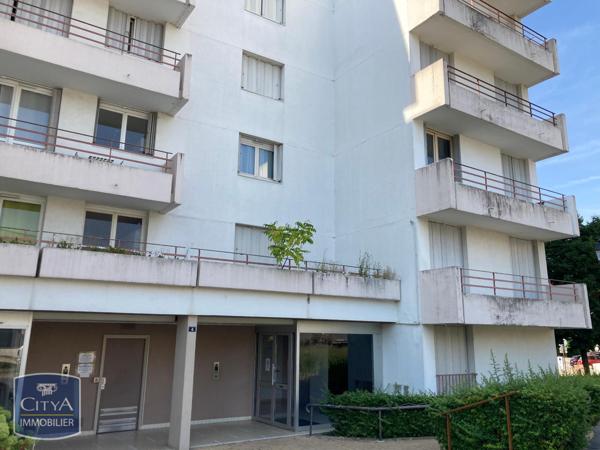 Location appartement Châlons-en-Champagne (51000) 2 pièces 51.5m²