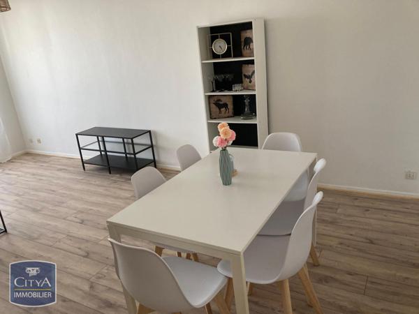 Location appartement Châlons-en-Champagne (51000) 2 pièces 51.5m²