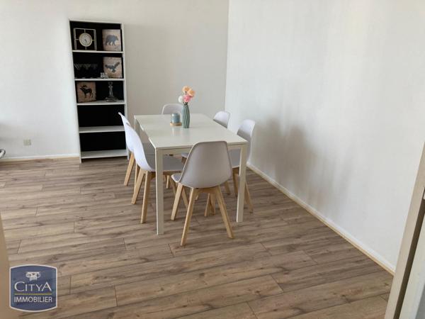 Location appartement Châlons-en-Champagne (51000) 2 pièces 51.5m²