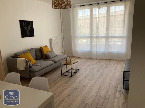 Location appartement Châlons-en-Champagne (51000) 2 pièces 51.5m²