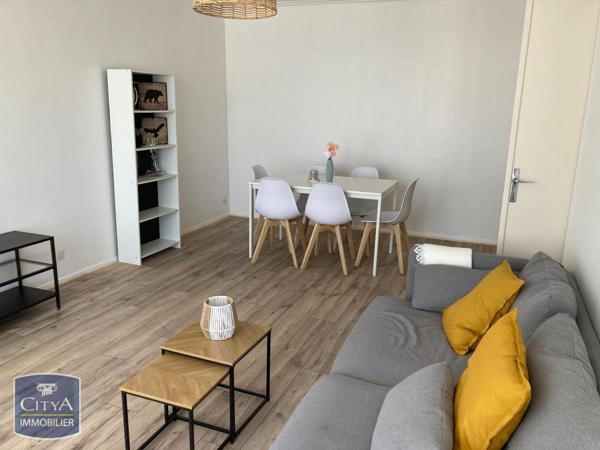 Location appartement Châlons-en-Champagne (51000) 2 pièces 51.5m²