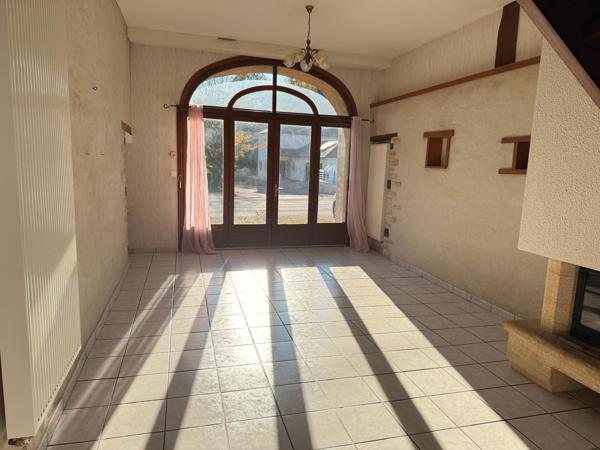 Maison de 1841, 3 ch, bureau, terrain de 16 ares