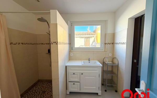 Appartement à vendre    4 pièces • 100,83 m2 Marseille 8