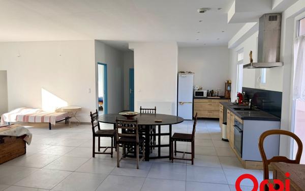 Appartement à vendre    4 pièces • 100,83 m2 Marseille 8