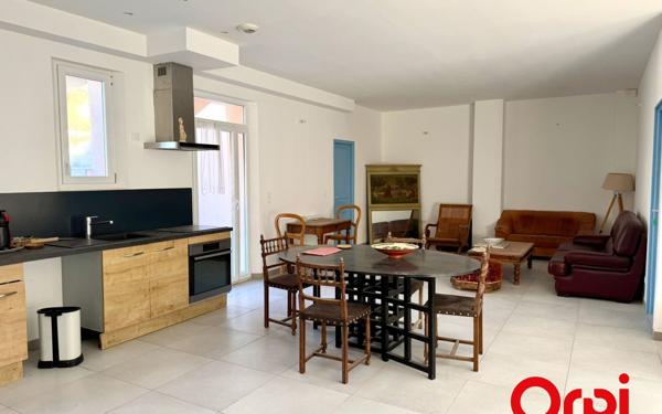 Appartement à vendre    4 pièces • 100,83 m2 Marseille 8