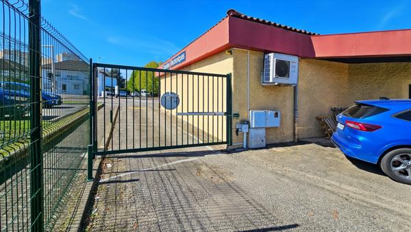 Local/bureau à vendre TARBES avec stationnement privatif (65)