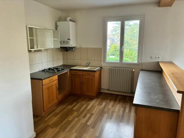 Appartement 2 pièces de 47 m² à St just st rambert