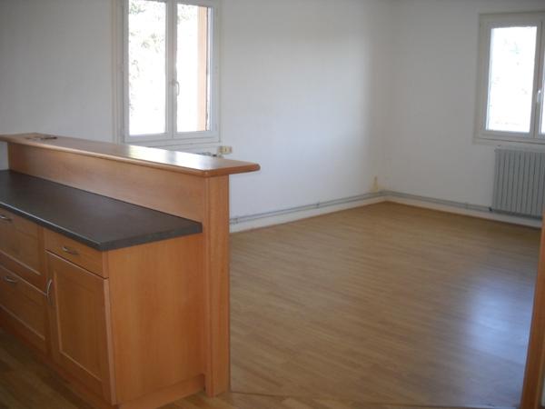 Appartement 2 pièces de 47 m² à St just st rambert