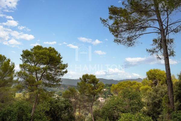 Villa de prestige au sein d’un domaine privé d’exception avec vu Biot
