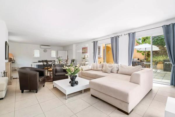 Villa de prestige au sein d’un domaine privé d’exception avec vu Biot