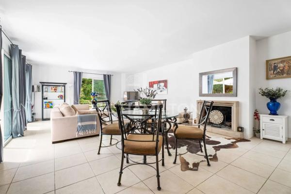 Villa de prestige au sein d’un domaine privé d’exception avec vu Biot