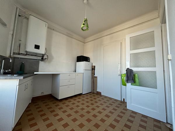 Appartement à louer Nantes : 2 pièces, 54m² avec 1 chambre(s) à 747€ - AJP Immobilier Nantes Est