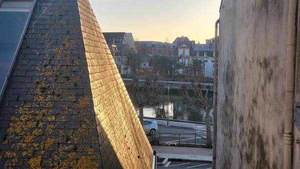 Grand Duplex centre ville sur les quais - 4pièces