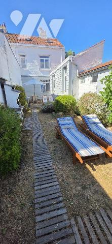 MALO TERMINUS, Petit havre de paix pour cette charmante MAISON atypique de 90 m² habitables ave...