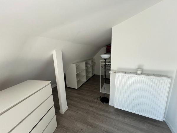 Appartement 2 pièces neuf à louer au dernier étage à Neuilly-sur-Marne